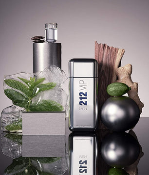 Carolina Herrera 212 Vip Men Eau De Toilette 100ml Travel Set