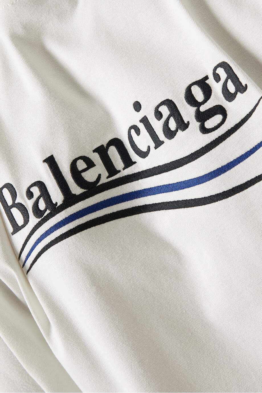 قميص Balenciaga للحملة السياسية في Vintage Jersey باللون الأبيض
