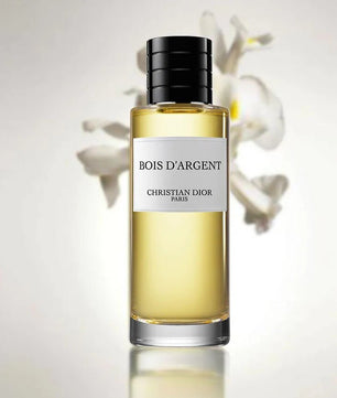 Bois D’Argent is a fragrance that exudes elegance, sophistication, and an irresistible charm. It is a perfect blend of woody and powdery notes, creating a unique olfactory experience that will leave a lasting impression.