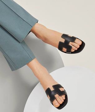 Hermes Oran Sandal Noir Piqures Ecrues